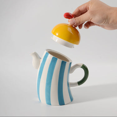 Cirqué Teapot