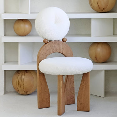 Simon Earring Chair